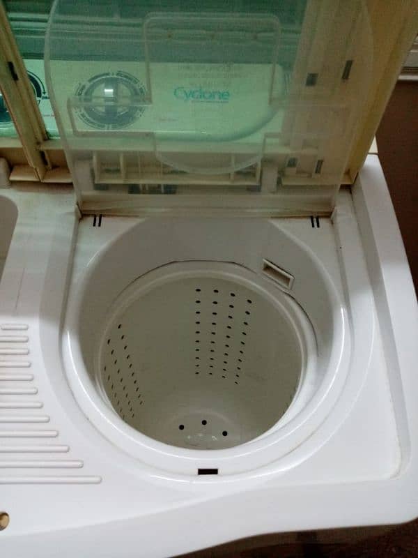 Kenwood Washing Machine With Dryer 7