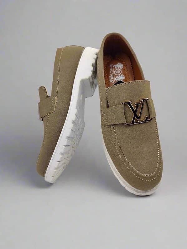 Brand New casual shoes for men's in various styles 1