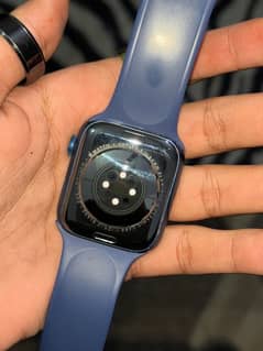 Apple Watch Series 6 (4) mm ha 10/8 condition