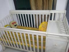 baby cot