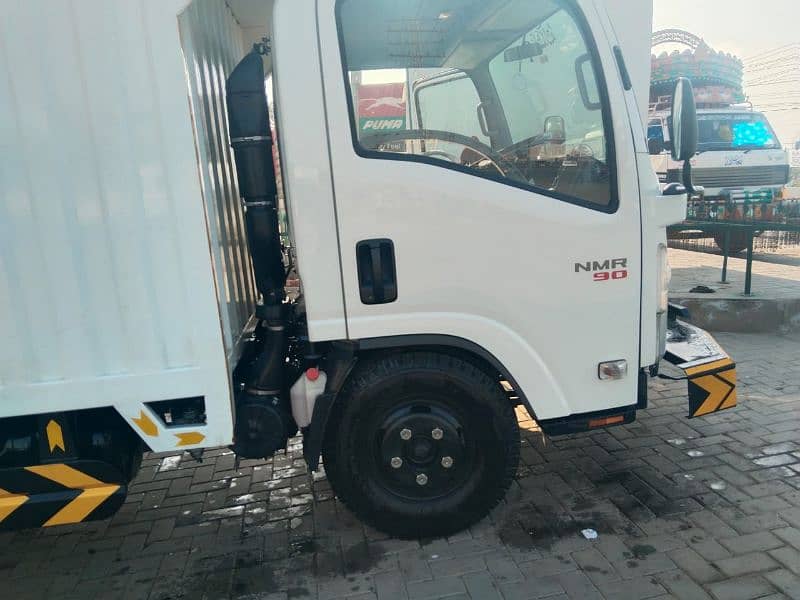 Isuzu Truck For Sale 3