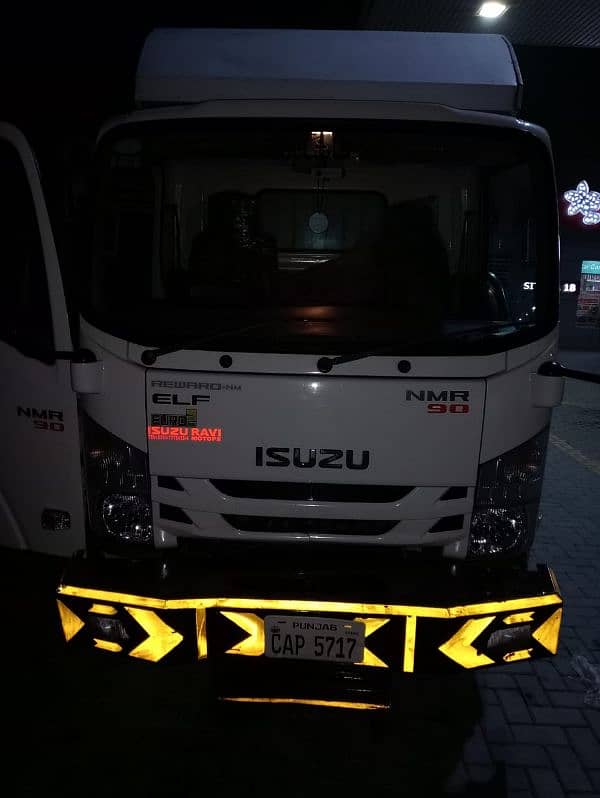 Isuzu Truck For Sale 7