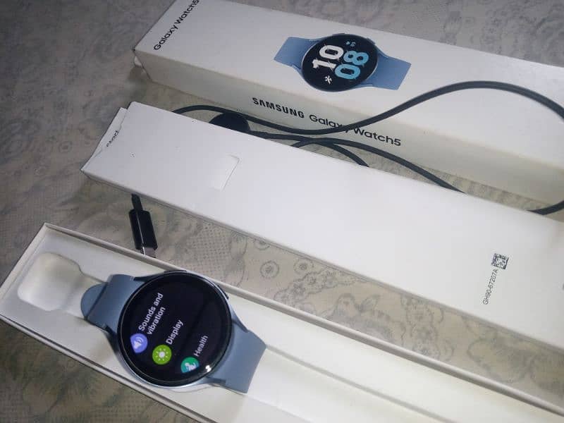 Samsung Galaxy Watch 5 44mm 10/10 Mint Condition 7