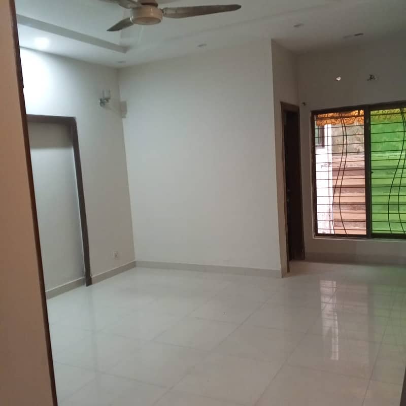 Ten Marla House For Rent in CC-BLOCK Block Bahria Town Lahore 13