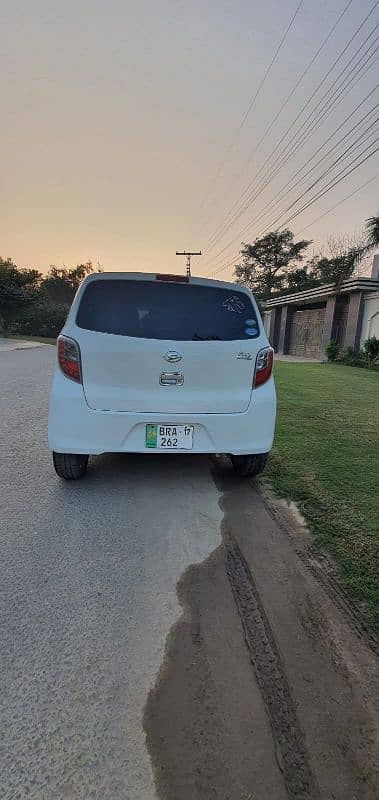 Daihatsu Mira 2015 2