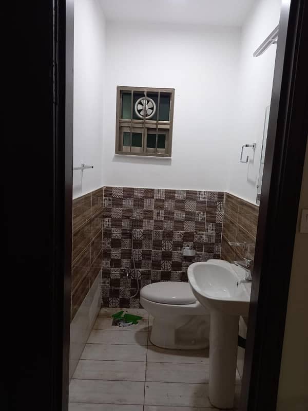 14 Marla Apartment Is Available For Rent In Askari 10 Sector F At Super Hot Location The Apartment Has Proper 4 Bedrooms With Attached Washrooms 22