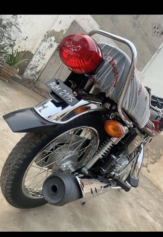 Honda 125 2024 modal good condition one hand use 0