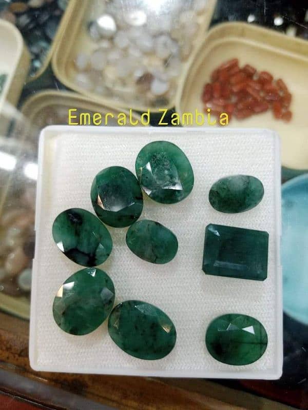 Natural Emeralds 7 stones 65 carat 0