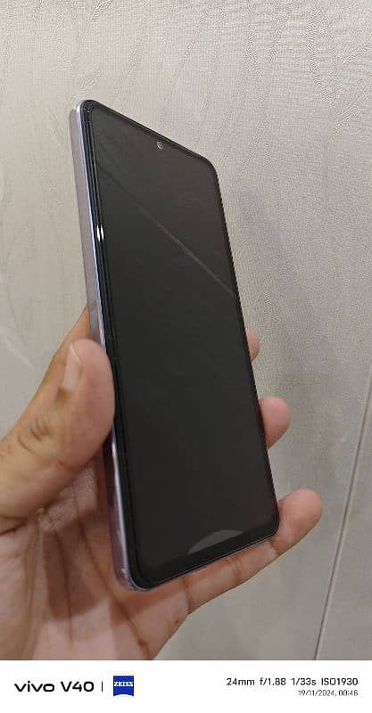 Vivo V 27e Urgent sale 1