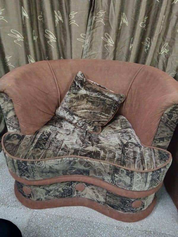 2 seater sofa in good condition (1+1) for Sale 0