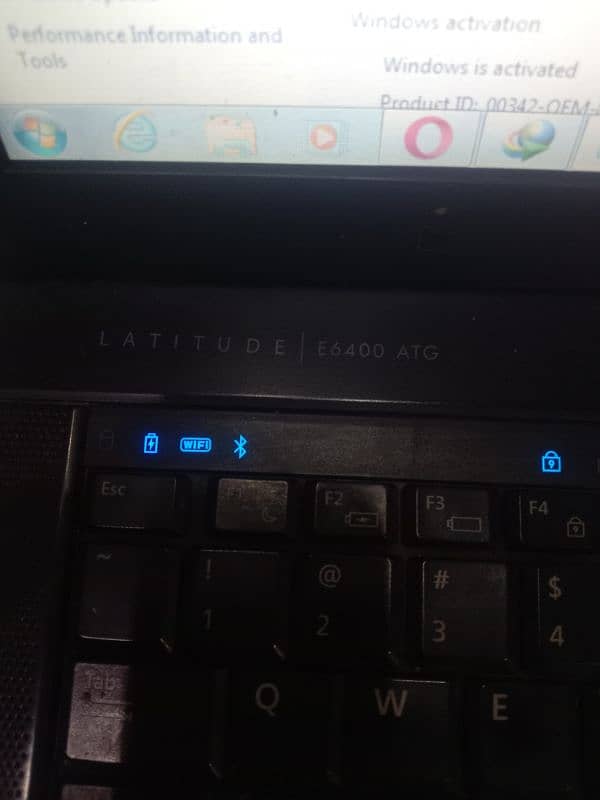 Dell  LATITUDE E6400 ATG 4