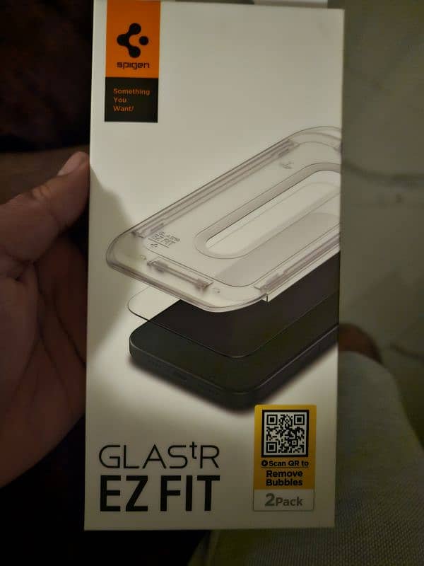 Spigen EZ fit screen Protector 0