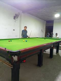 6/12 and 4/8 snoker Tables with balls and 4 sticks