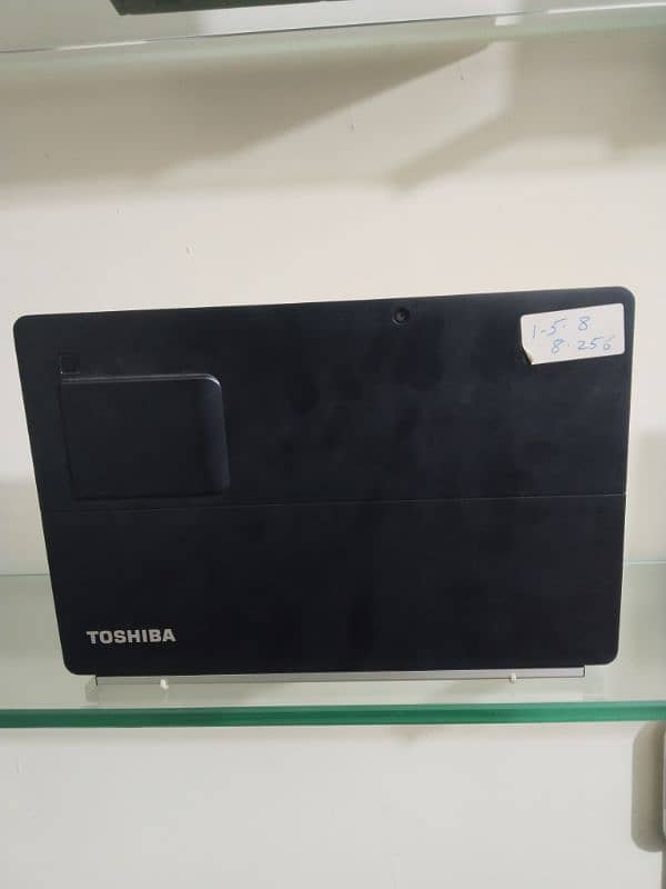 TOSHIBA DYNABOOK i5 8+256 SSD 1