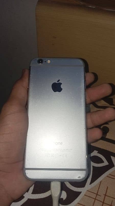 I'm selling my Iphone 6 0