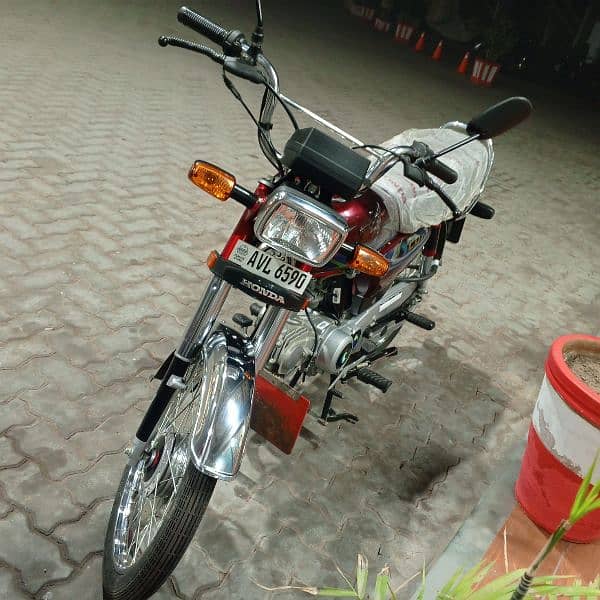 Honda 70 good bike same new full sell and sell 8