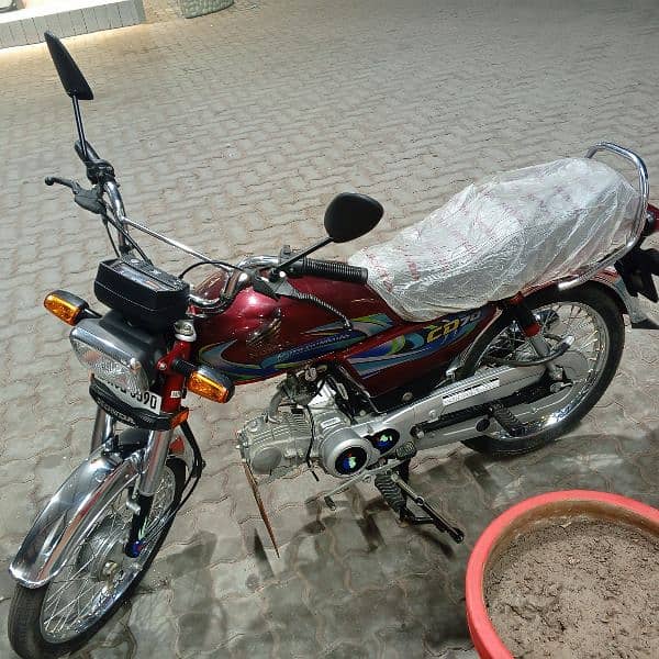 Honda 70 good bike same new full sell and sell 9