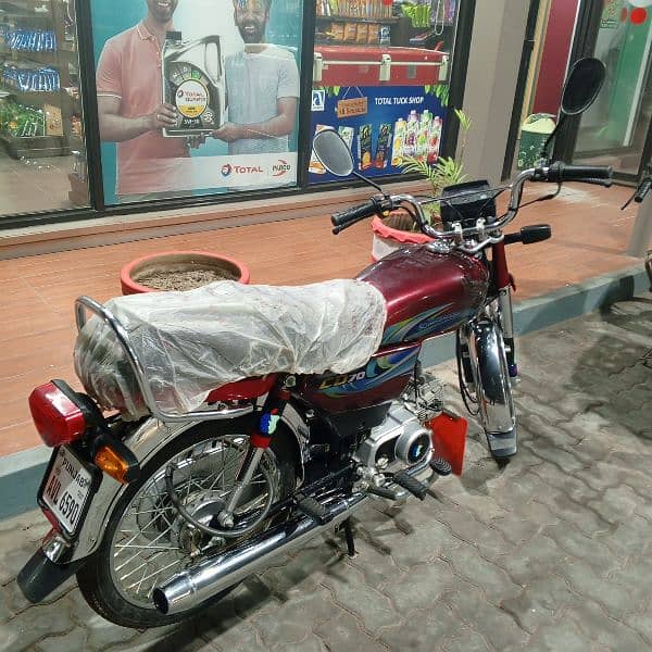 Honda 70 good bike same new full sell and sell 11