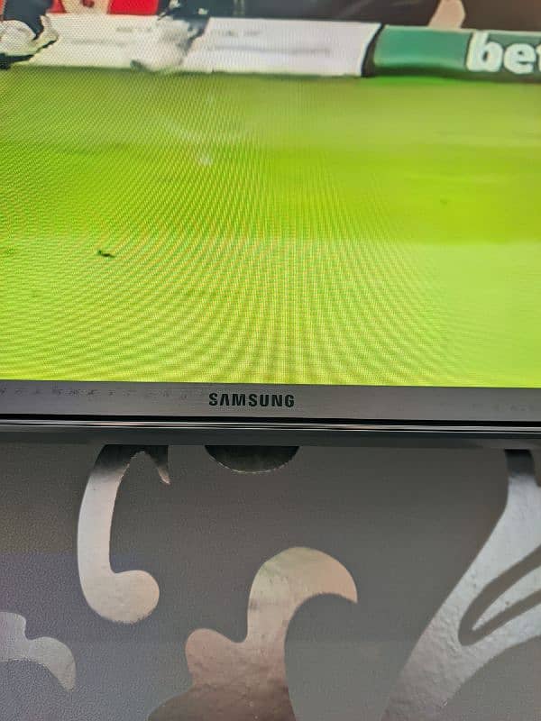 55" Samsung Smart TV (Original) SUHD Model 7200 - Dil Khush Condition 4