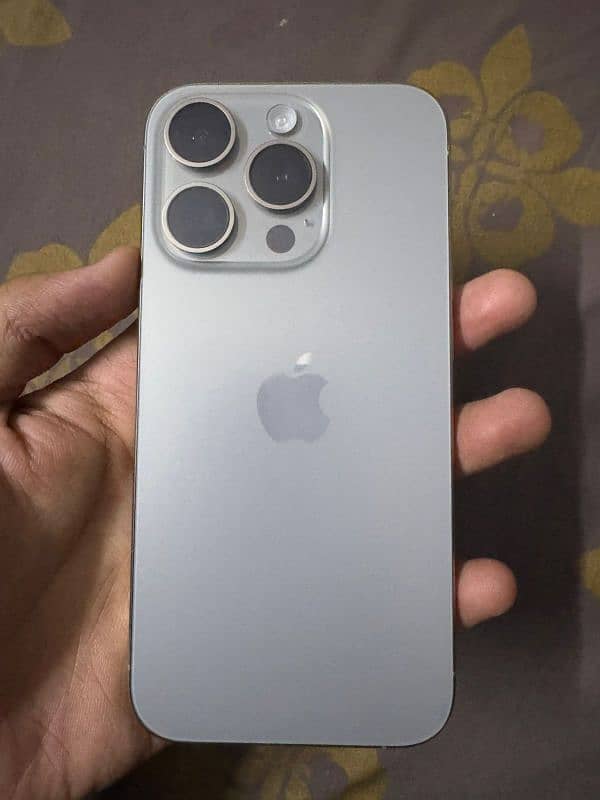 iPhone 15 pro 1