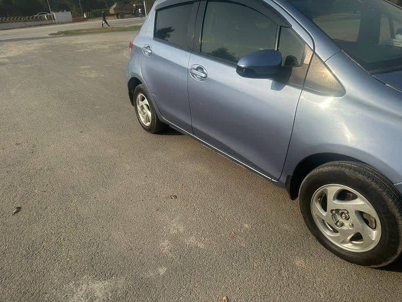 Toyota Vitz 2013 2