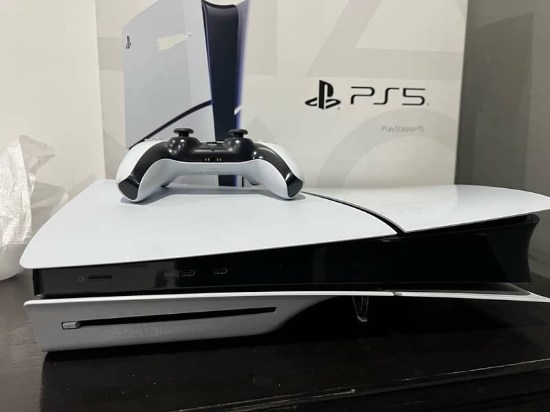 playstation 5 slim 1