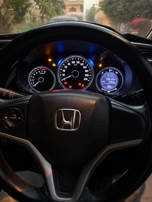 Honda City IVTEC 2022 10