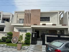 DC Colony Main Boulevard 1 Kanal House For Sale