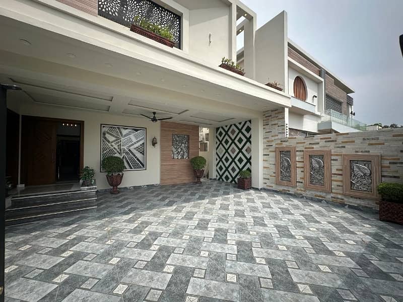 DC Colony Main Boulevard 1 Kanal House For Sale 1