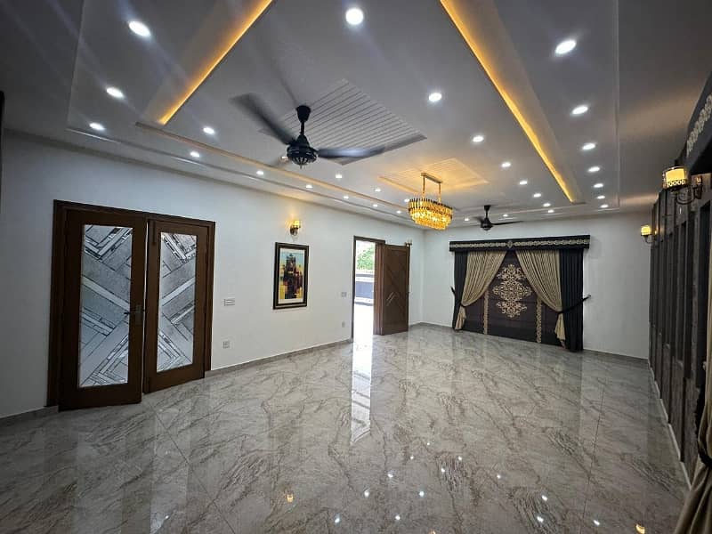 DC Colony Main Boulevard 1 Kanal House For Sale 4