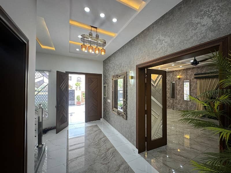 DC Colony Main Boulevard 1 Kanal House For Sale 7