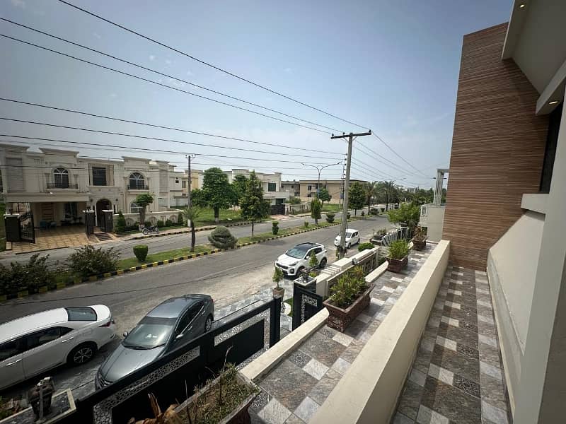 DC Colony Main Boulevard 1 Kanal House For Sale 42