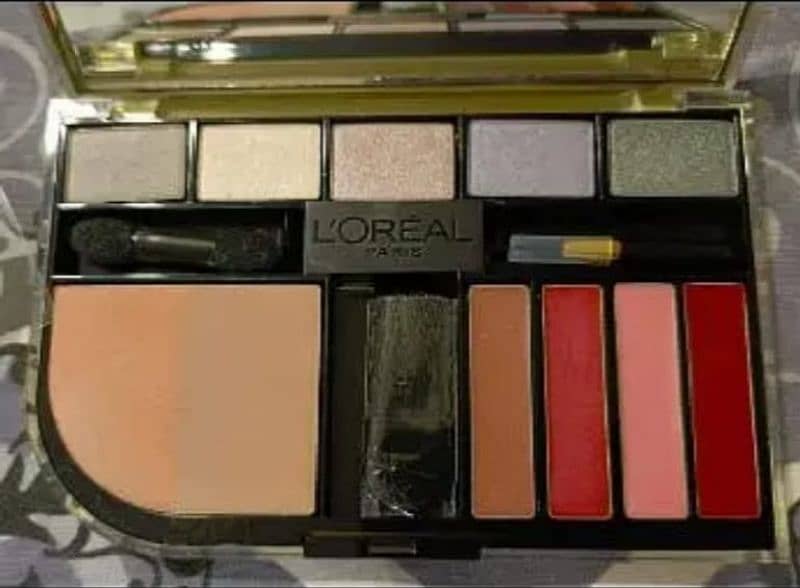 Loreal Paris Makeup kit Original (Paris) (Branded) 3