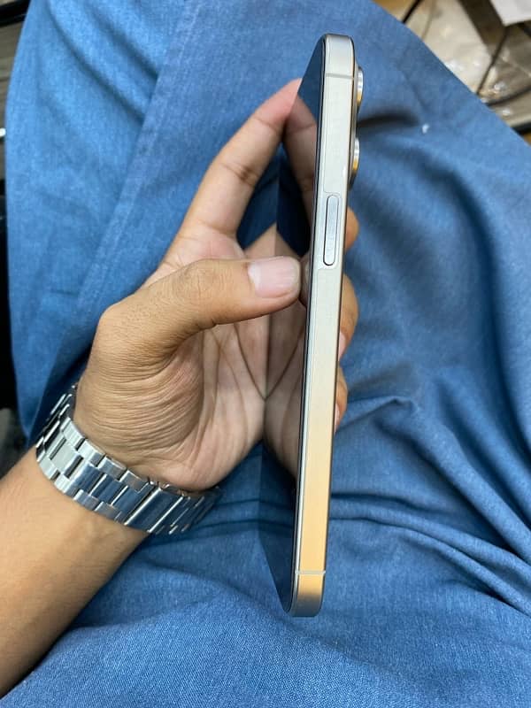 Iphone 15 Pro Max 512GB PTA APPROVED Natural titanium 1