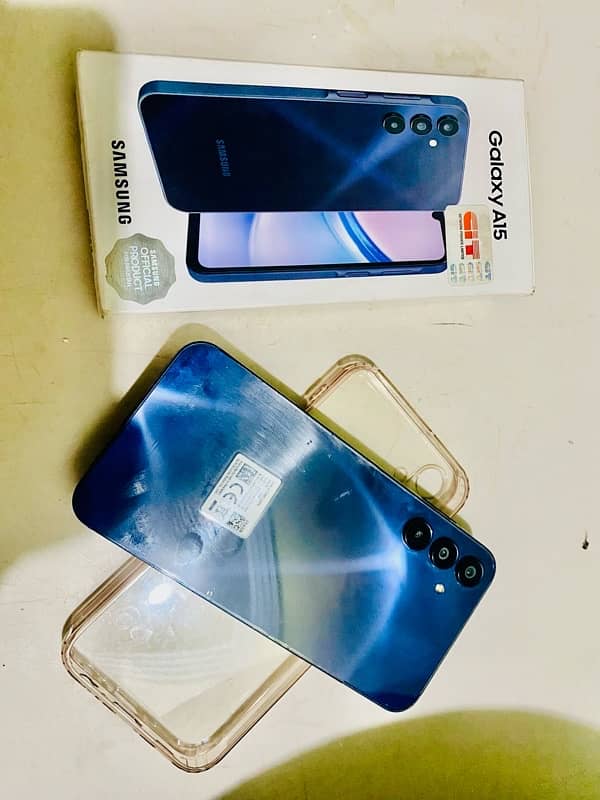 I'm selling my Samsung A15 11 month warranty 8/256 1