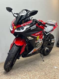 kawasaki ninja 250cc sports heavy bike ( single cylinder )