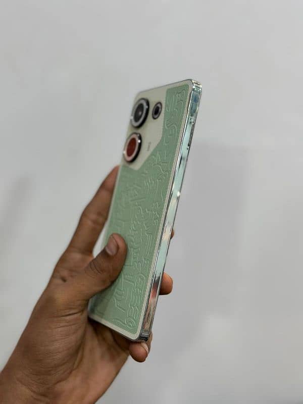 Tecno Camon 20 Art Edition 8+8/256GB 3