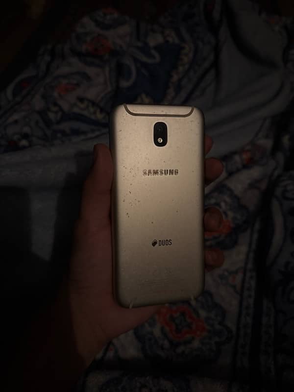 samsung galaxy j5 pro 1