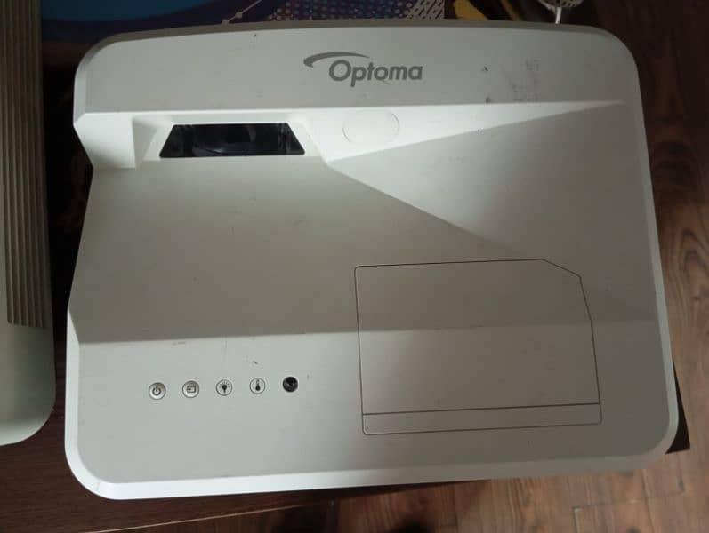 Branded multimedia projectors available for sale 5