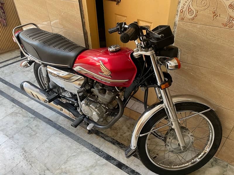 cg 125 Honda self 3