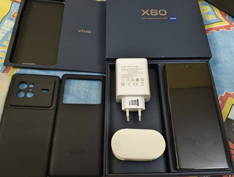 Vivo X80 5g 12/256gb With Complete Box 7