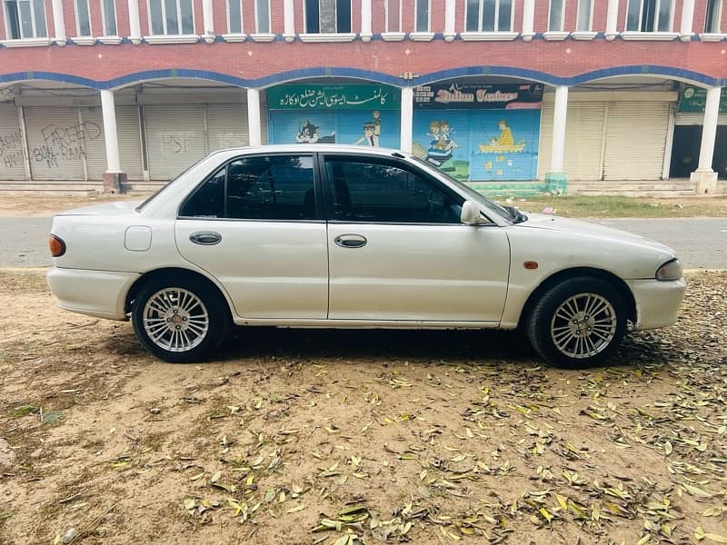 Mitsubishi Lancer Evolution 1992 3