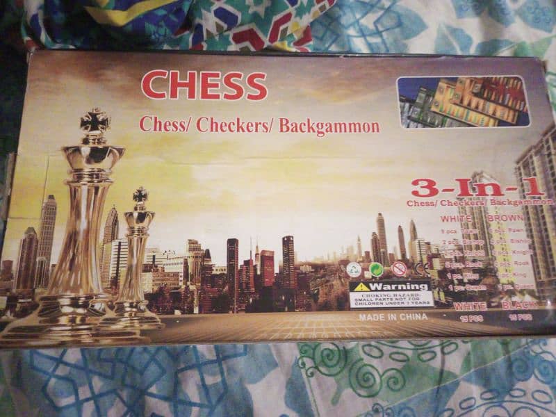 Brand new chess with box (chess,toys,cycle,monopoly,ludo,uno,games) 2