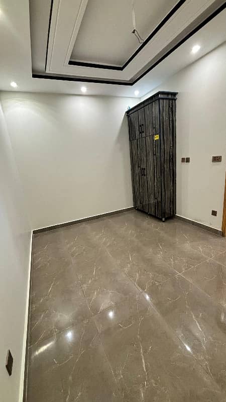 1 kanal Upper portion For rent 2