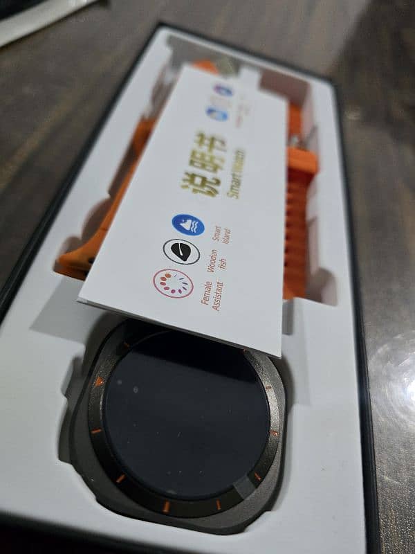 Z7 ULTRA SMARTWATCH WITH 2 STRAPS 3