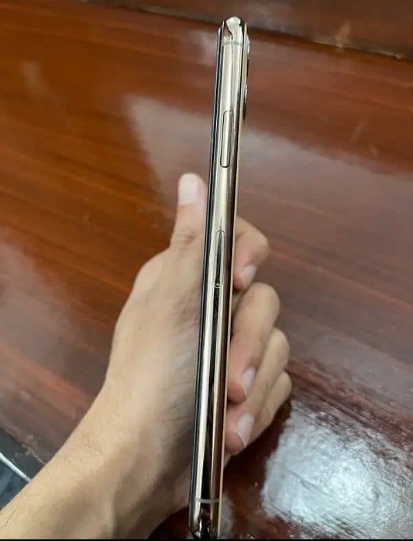 iphone 11pro max 64gb non pta final price no bhes no exchange 1