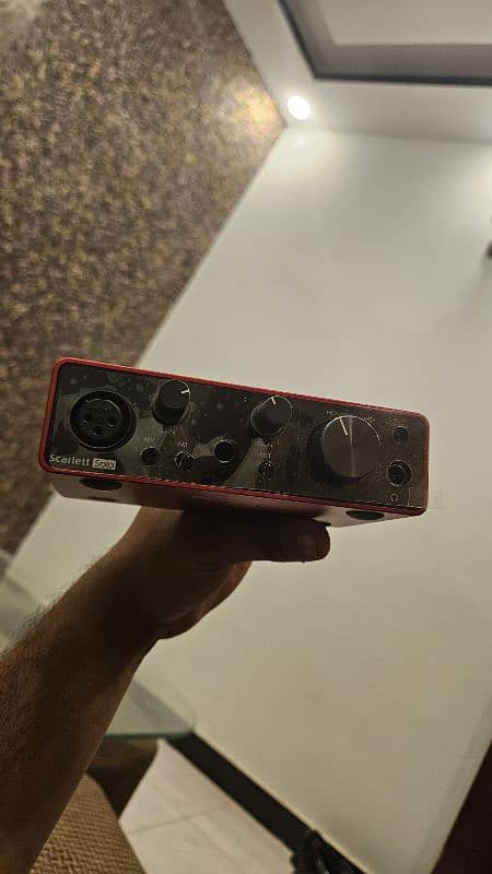 Scarlett Focusrite Solo 3rd Gen 1