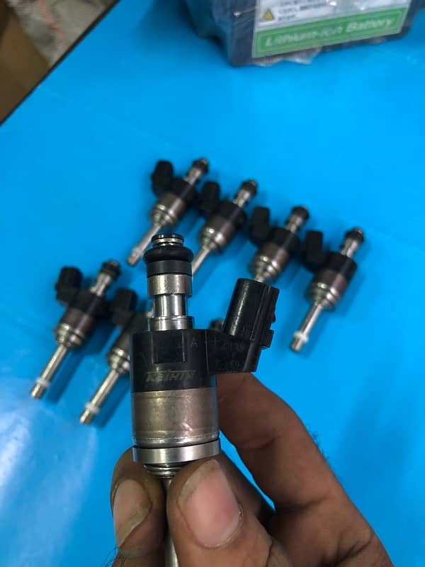 Honda Vezel Fuel Injectors 2