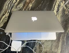 Apple MacBook Air 13.3 inch, 2017