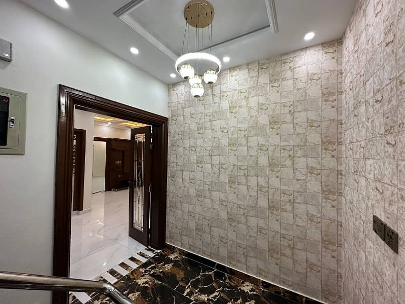 10 Marla House For Sale In Ghaznavi Block Bahria Town Lahore 21